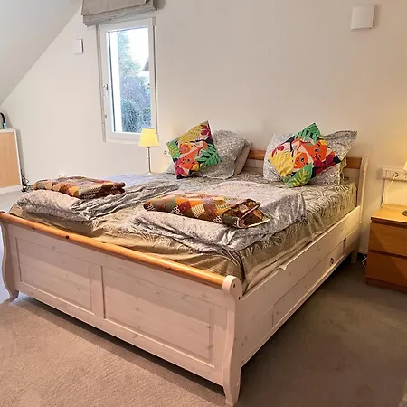 Grosses & Modernes Ferienhaus 2 Minuten Von Innenstadt Dom wakacyjny Meersburg
