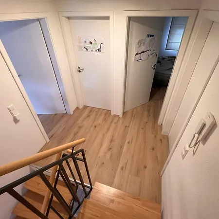 Grosses & Modernes Ferienhaus 2 Minuten Von Innenstadt