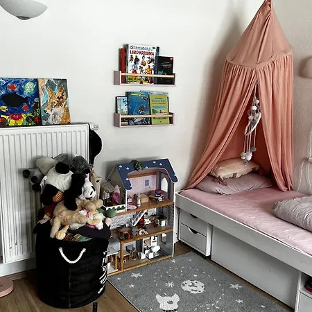 Dom wakacyjny Grosses & Modernes Ferienhaus 2 Minuten Von Innenstadt *